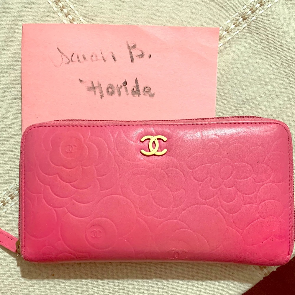 Authentic Chanel camellia zippy wallet
